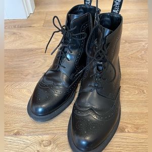 Doc Martens Delphine brogue lace up boots